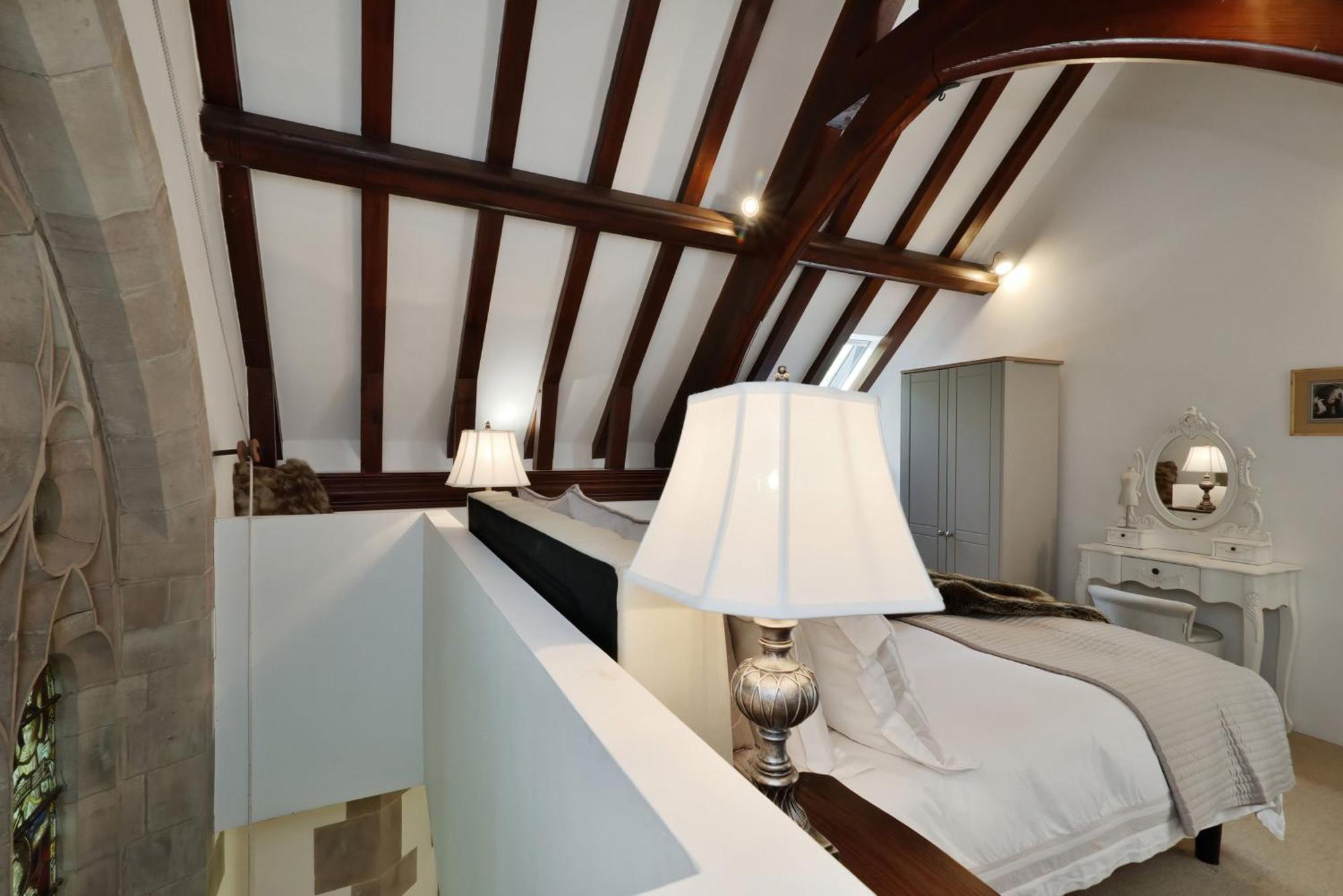 St James House - Truly Heavenly เฮริฟอร์ด ภายนอก รูปภาพ