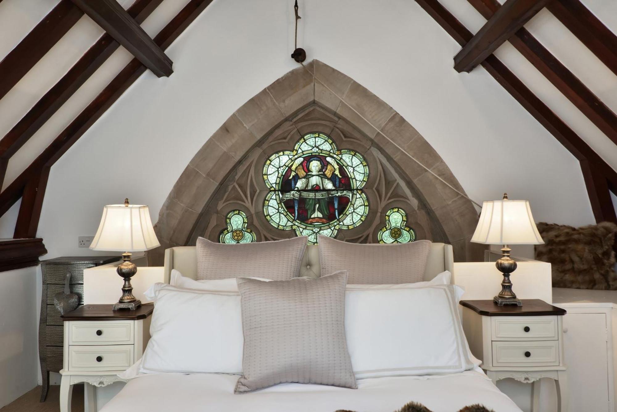 St James House - Truly Heavenly เฮริฟอร์ด ภายนอก รูปภาพ
